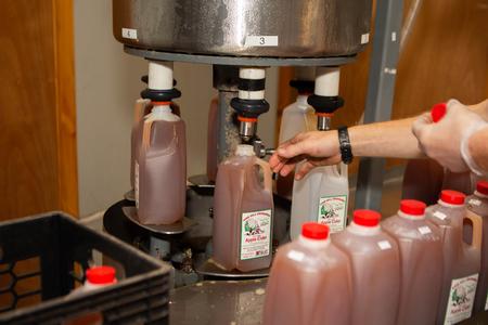Filling Cider